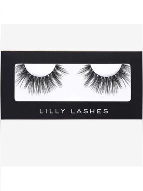 Dallas Lilly Lashes synthetic NEW IN BOX